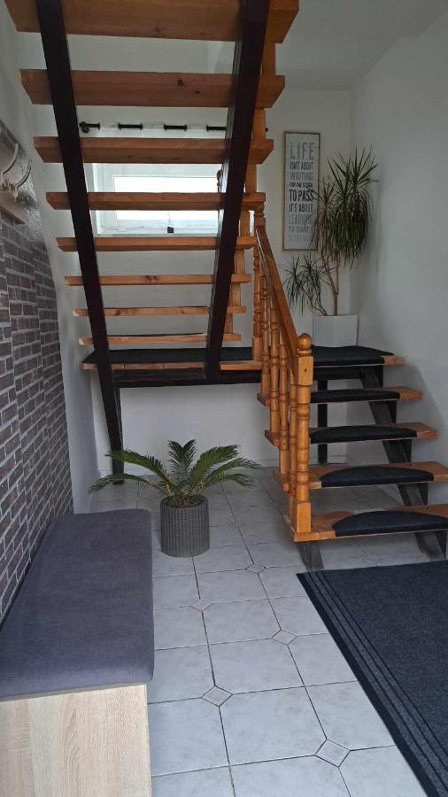 Naty Apartman Haniska المظهر الخارجي الصورة